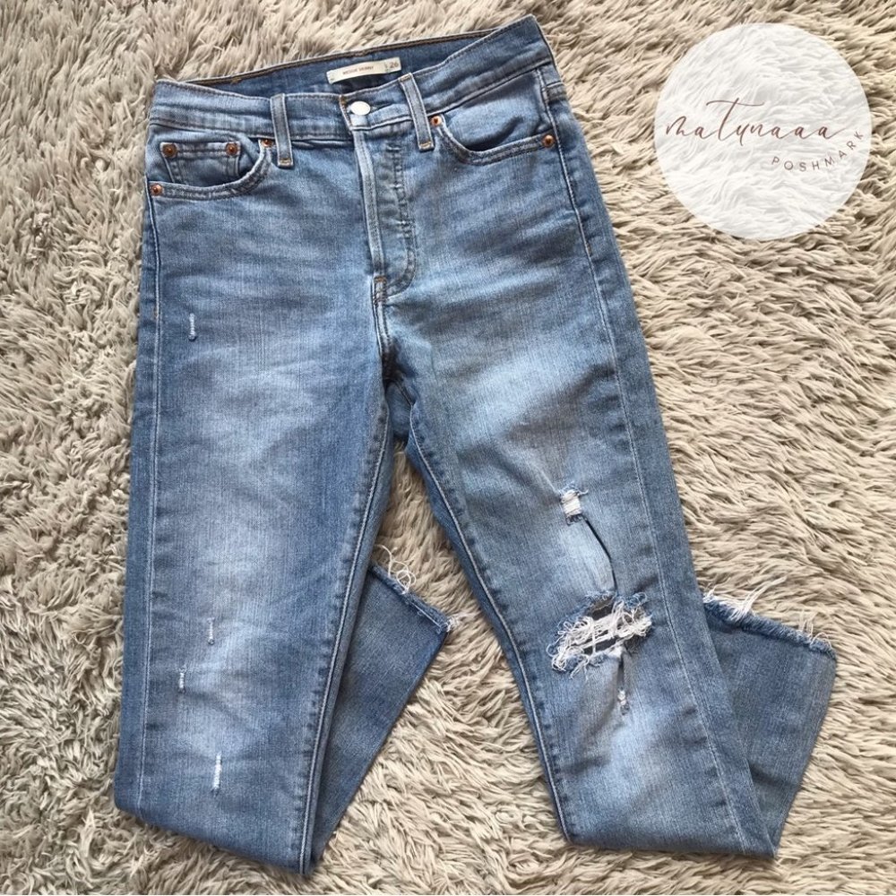 Levi’s Wedgie Skinny Jeans with Button Fly Size 26